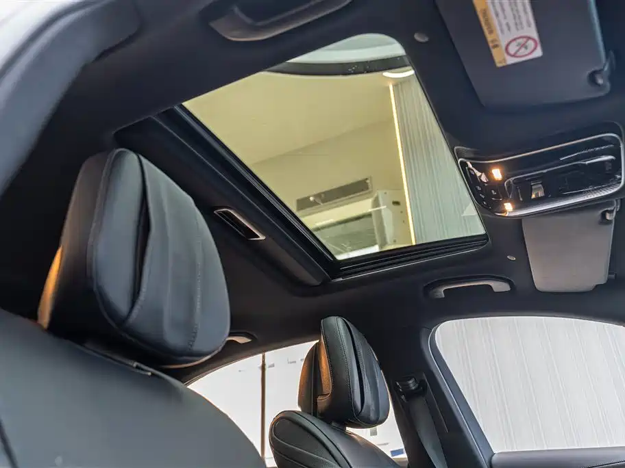 Mercedes-Benz Mercedes-Benz C-Class 2024 C 200 L Sport Edition 2023 - thumbnail 22