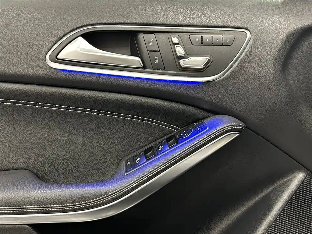Mercedes-Benz Mercedes-Benz GLA 2018 GLA 200 Style 2018 - thumbnail 13