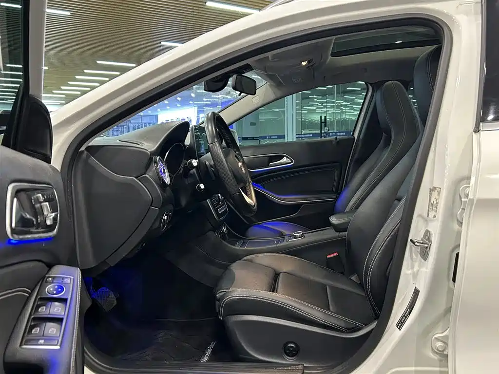 Mercedes-Benz Mercedes-Benz GLA 2018 GLA 200 Style 2018 - thumbnail 14