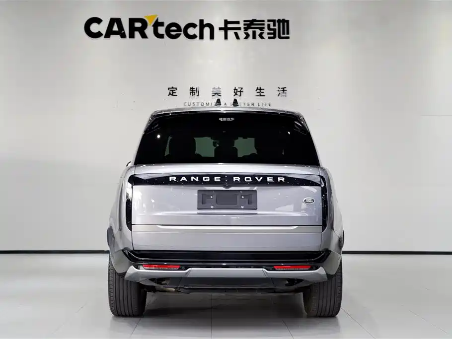 Land Rover Range Rover 2023 3.0 L6 360PS Vogue Edition 2023 - thumbnail 14