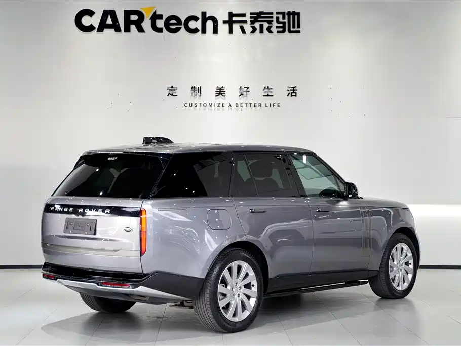 Land Rover Range Rover 2023 3.0 L6 360PS Vogue Edition 2023 - thumbnail 16