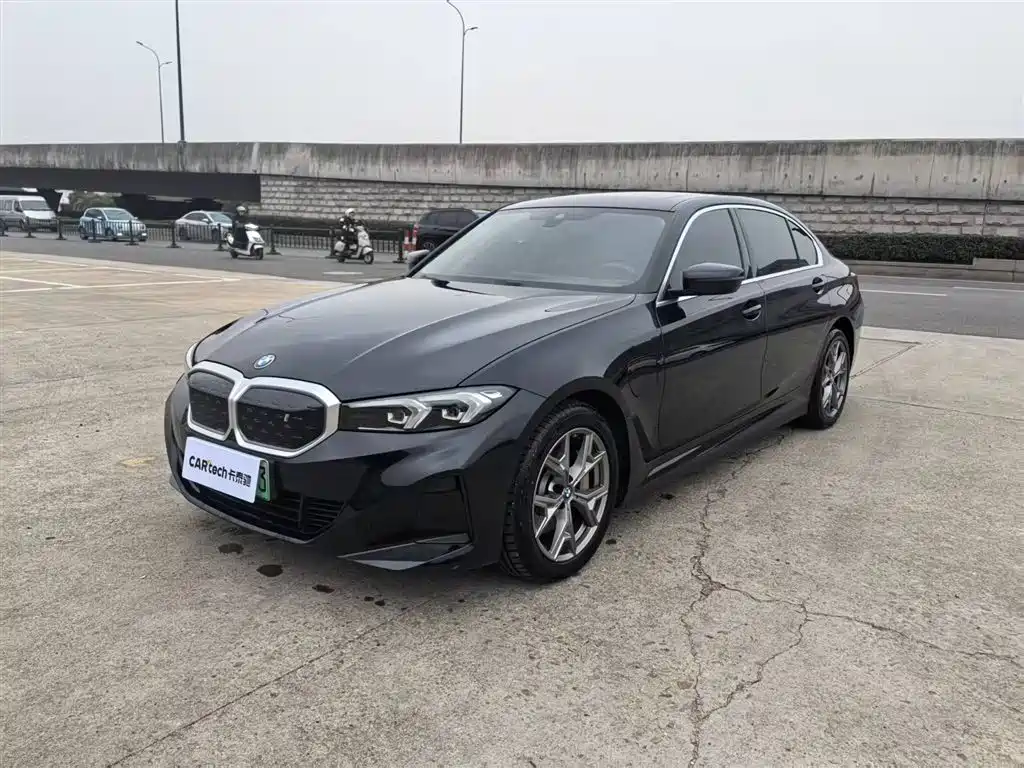 BMW BMW i3 2022 eDrive 35 L 2023