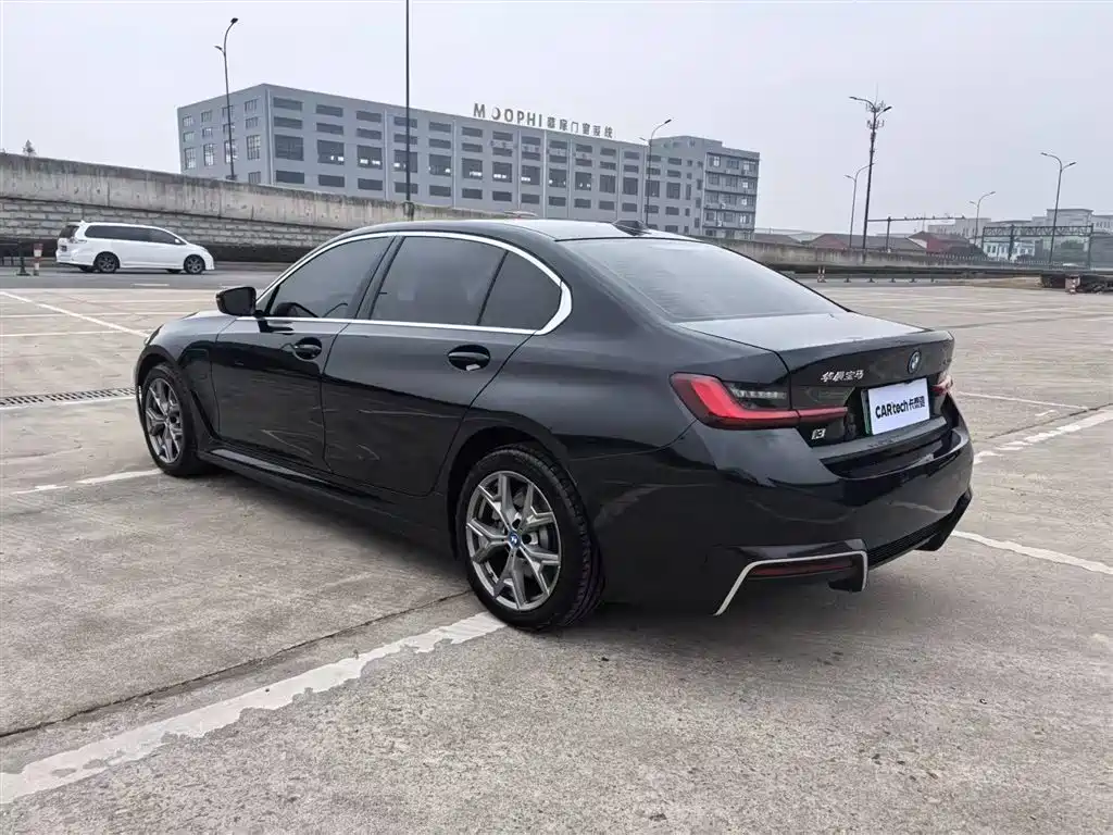 BMW BMW i3 2022 eDrive 35 L 2023 - thumbnail 6