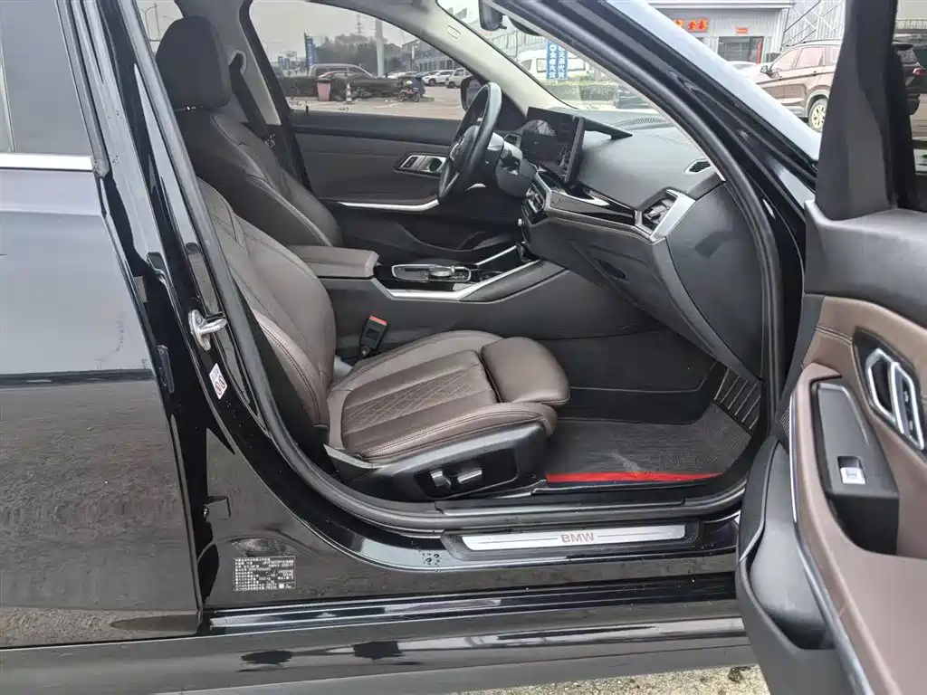 BMW BMW i3 2022 eDrive 35 L 2023 - thumbnail 10