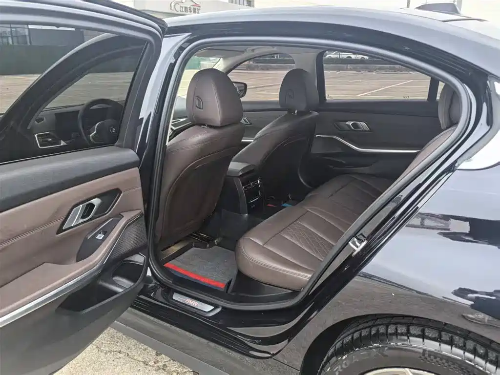 BMW BMW i3 2022 eDrive 35 L 2023 - thumbnail 12