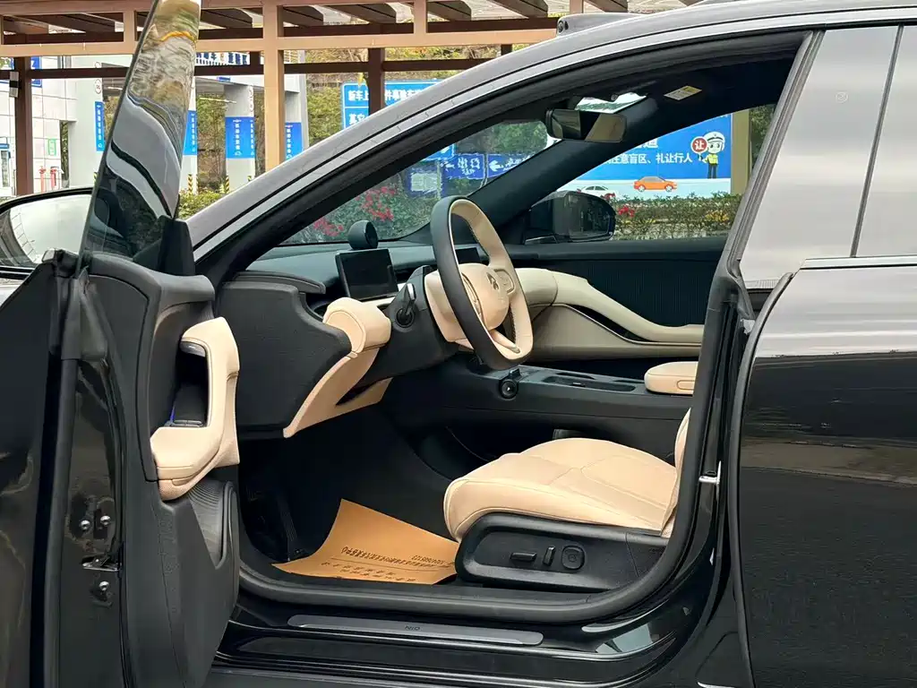 NIO NIO ET5T 2024 75kWh Touring 2024 - thumbnail 12