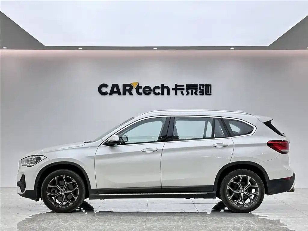 BMW BMW X1 2022 sDrive25Li Leading Edition 2022 - thumbnail 7