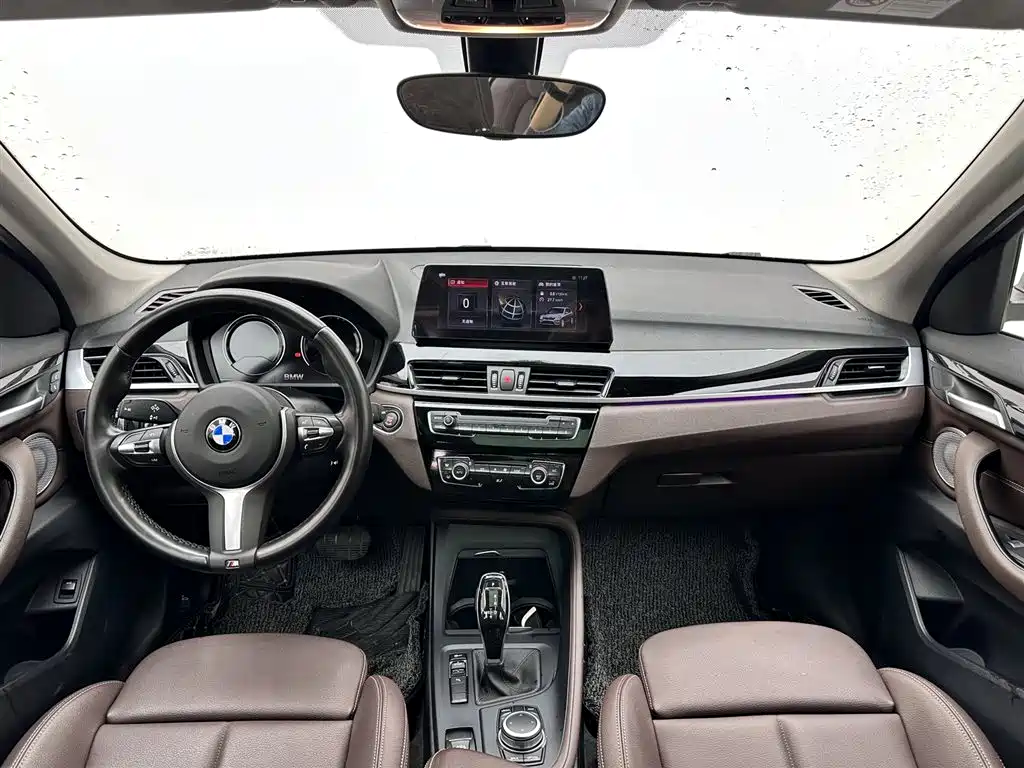 BMW BMW X1 2022 sDrive25Li Leading Edition 2022 - thumbnail 8