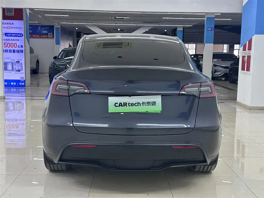 Tesla Model Y 2024 Rear-Wheel Drive 2024 - thumbnail 5