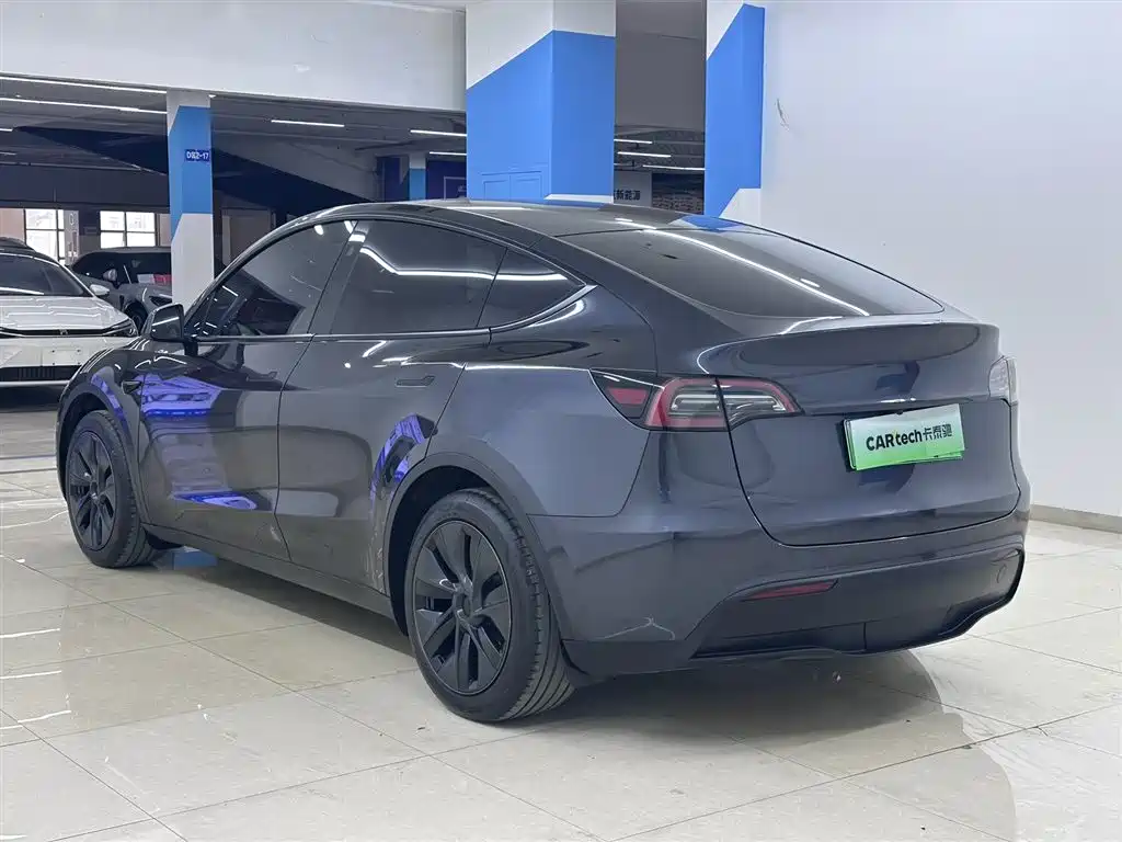 Tesla Model Y 2024 Rear-Wheel Drive 2024 - thumbnail 6