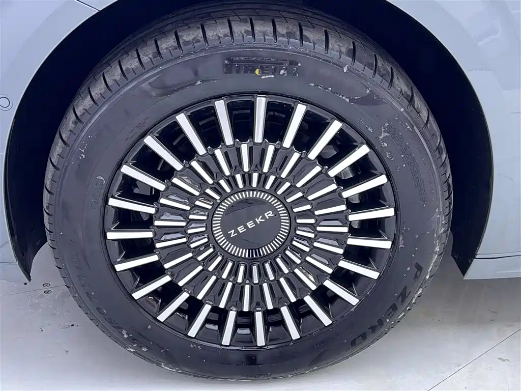 Zeekr Zeekr 009 2024 Six-Seat Executive Edition AWD 108kWh 2025 - thumbnail 9