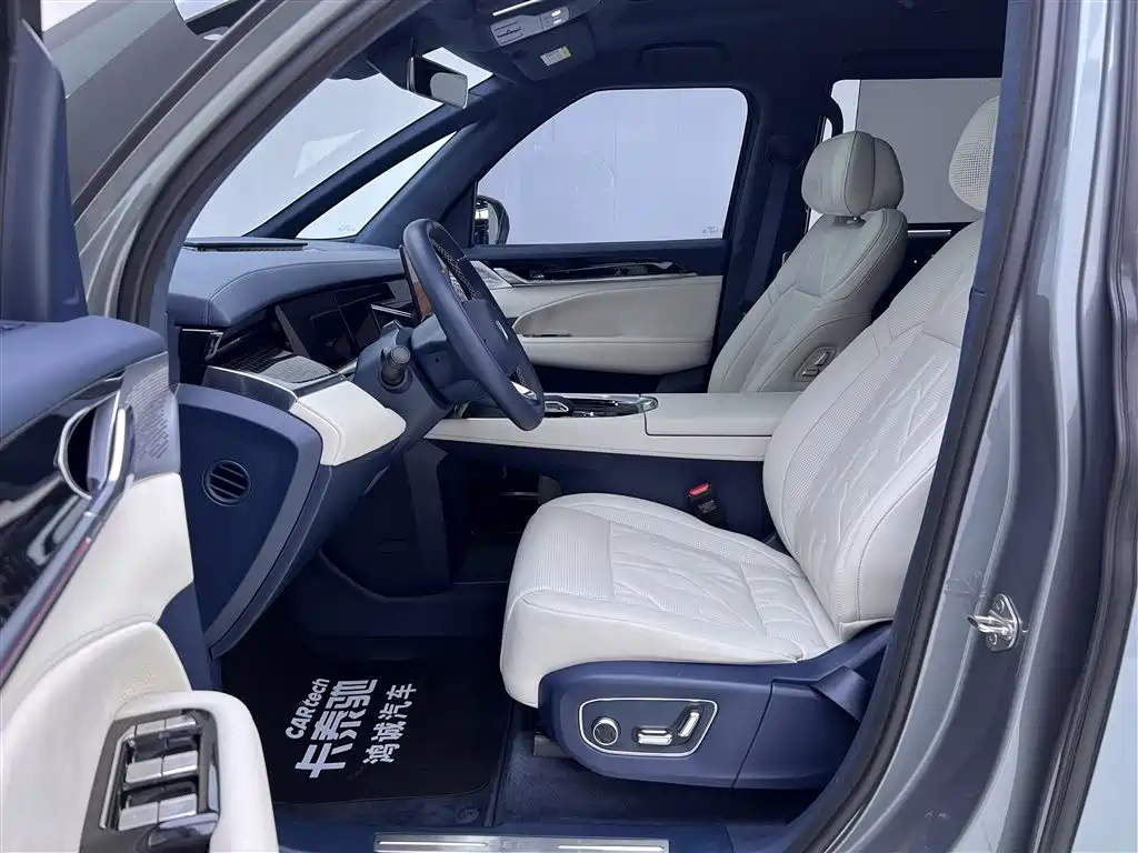 Zeekr Zeekr 009 2024 Six-Seat Executive Edition AWD 108kWh 2025 - thumbnail 16