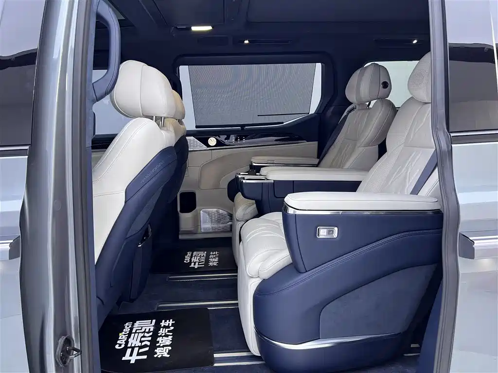 Zeekr Zeekr 009 2024 Six-Seat Executive Edition AWD 108kWh 2025 - thumbnail 27