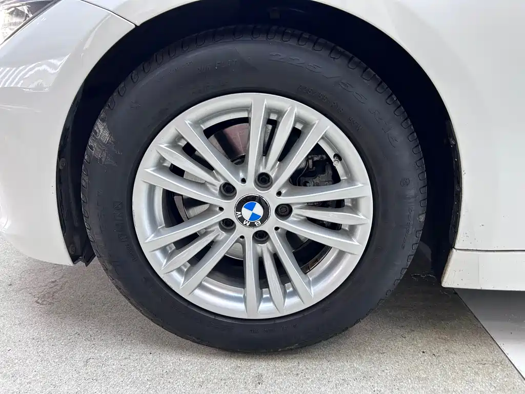 BMW BMW 3 Series 2015 320Li Fashion Edition 2015 - thumbnail 29