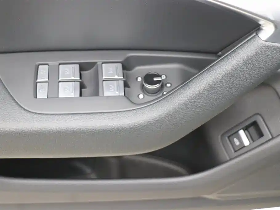 Audi Audi A6L 2024 45 TFSI Premium Dynamic Edition 2024 - thumbnail 11