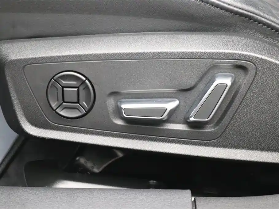 Audi Audi A6L 2024 45 TFSI Premium Dynamic Edition 2024 - thumbnail 12