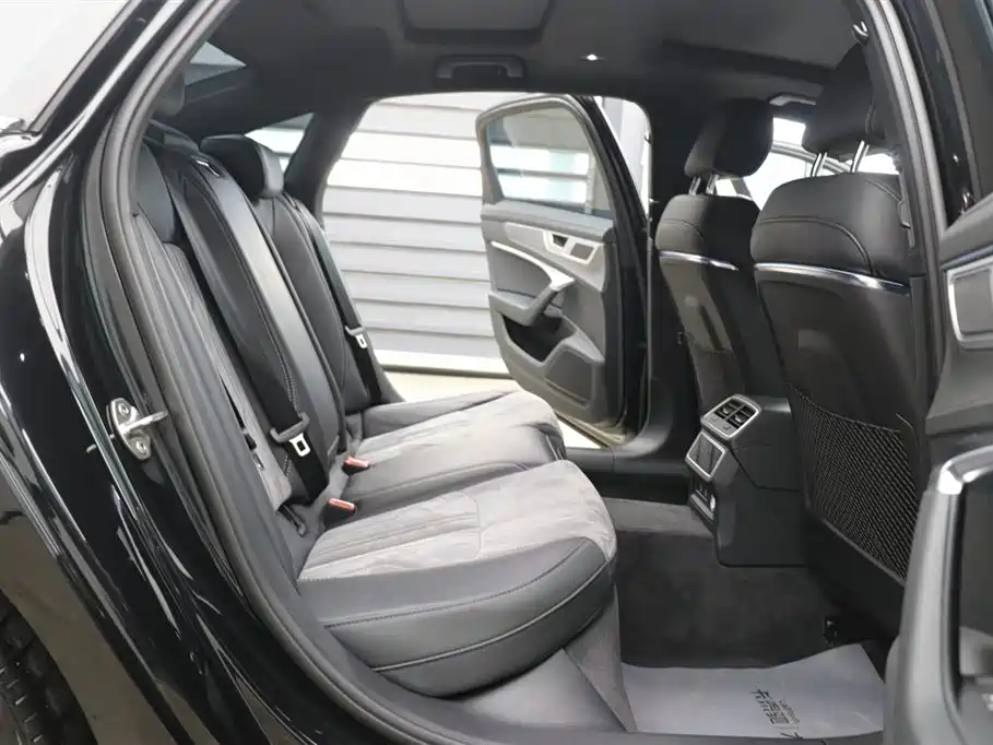 Audi Audi A6L 2024 45 TFSI Premium Dynamic Edition 2024 - thumbnail 23