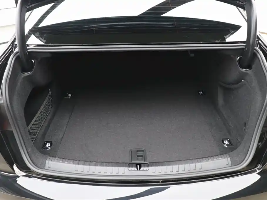 Audi Audi A6L 2024 45 TFSI Premium Dynamic Edition 2024 - thumbnail 30