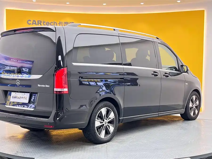 Mercedes-Benz Mercedes-Benz V-Class 2022 V 260 Exclusive Edition 2023 - thumbnail 4