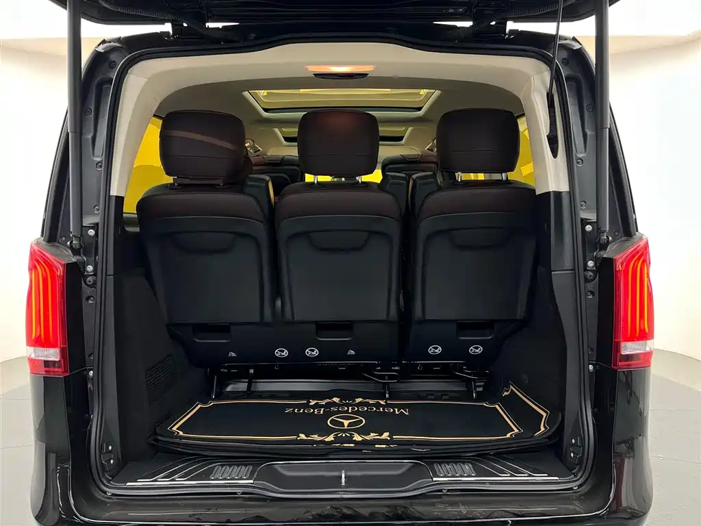 Mercedes-Benz Mercedes-Benz V-Class 2022 V 260 Exclusive Edition 2023 - thumbnail 11