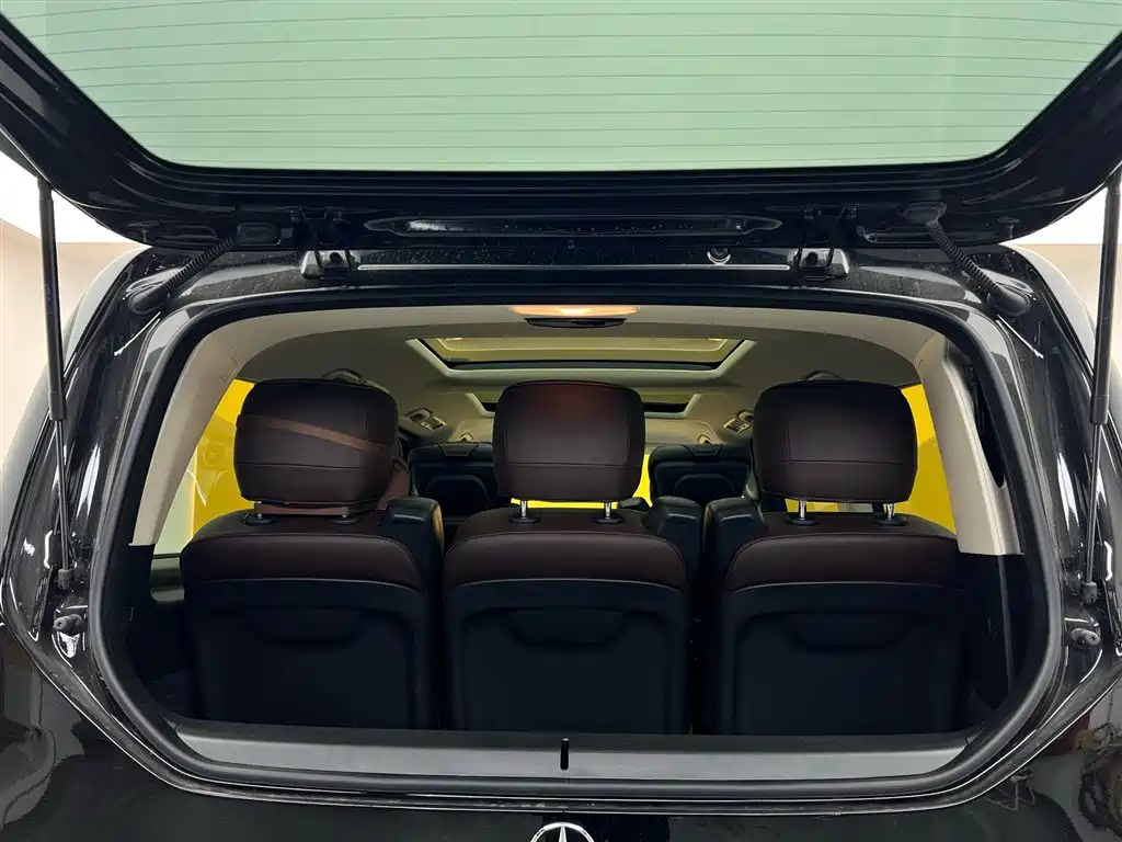 Mercedes-Benz Mercedes-Benz V-Class 2022 V 260 Exclusive Edition 2023 - thumbnail 12