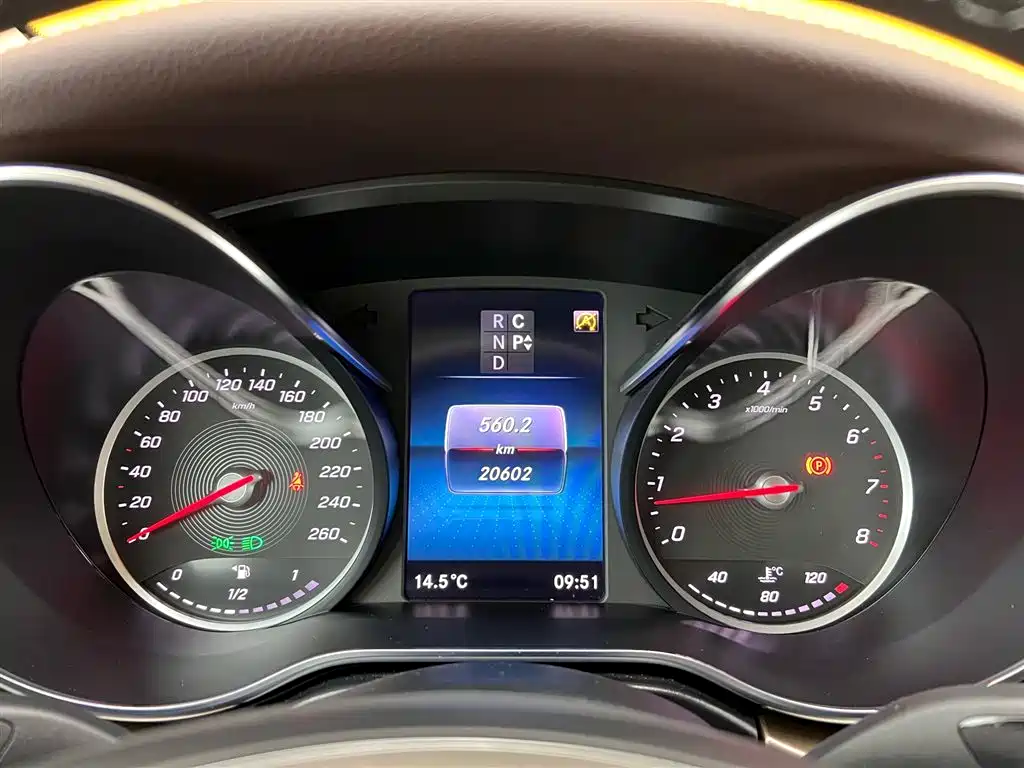 Mercedes-Benz Mercedes-Benz V-Class 2022 V 260 Exclusive Edition 2023 - thumbnail 16