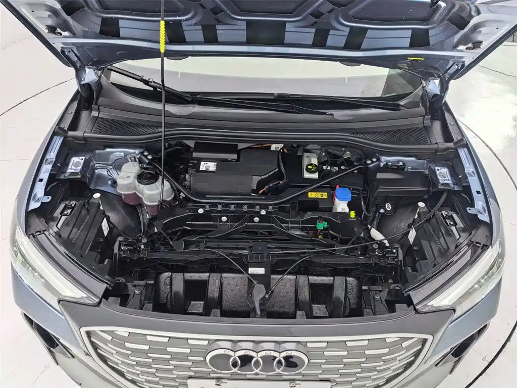 Audi Audi Q4 e-tron 2024 40 e-tron Edition One 2024 - thumbnail 9