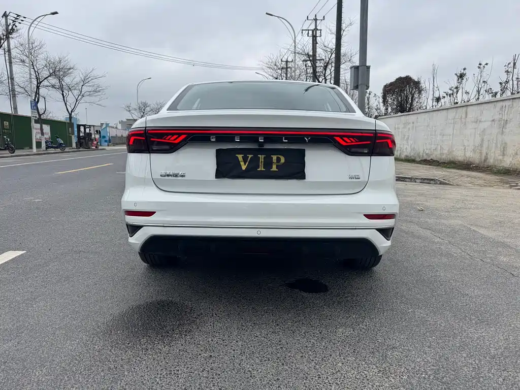 Geely Auto Geely Emgrand 2022 Model Year 4th Generation 1.5L CVT Luxury Edition 2022 - thumbnail 12