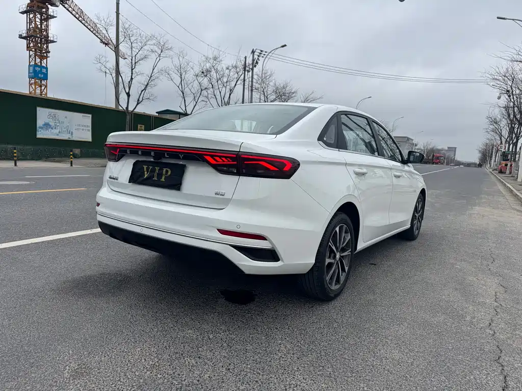 Geely Auto Geely Emgrand 2022 Model Year 4th Generation 1.5L CVT Luxury Edition 2022 - thumbnail 13