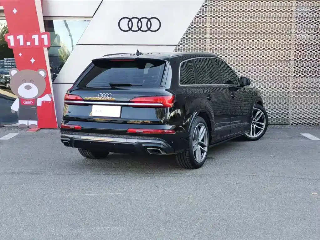 Audi Audi Q7 2025 55 TFSI quattro S line Sport Package 2025 - thumbnail 7