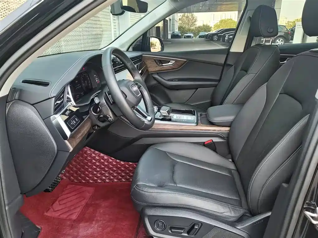 Audi Audi Q7 2025 55 TFSI quattro S line Sport Package 2025 - thumbnail 8