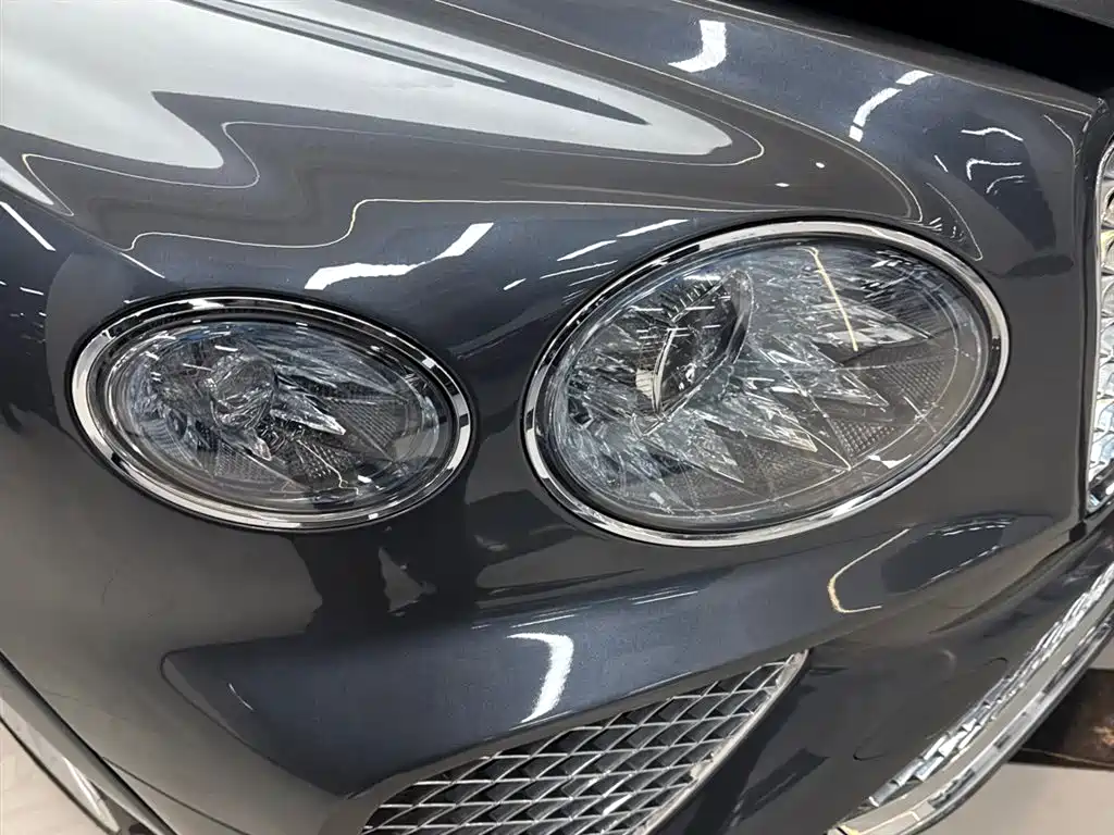 Bentley Bentayga 2021 4.0T V8 2021 - thumbnail 8