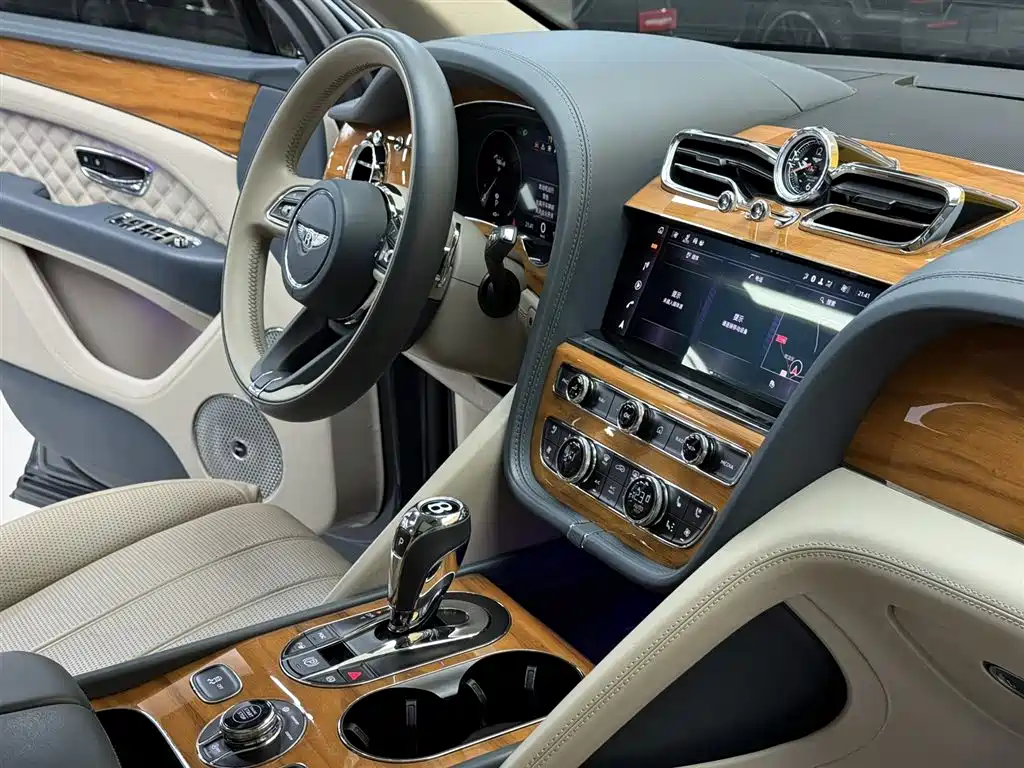 Bentley Bentayga 2021 4.0T V8 2021 - thumbnail 25
