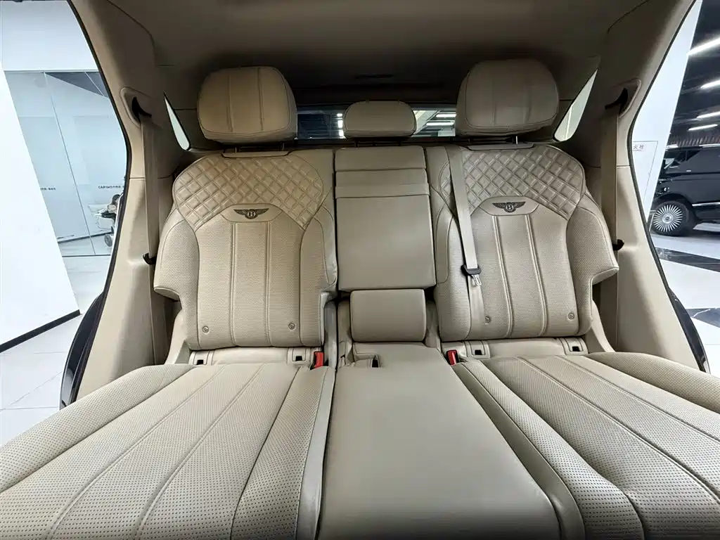 Bentley Bentayga 2021 4.0T V8 2021 - thumbnail 28