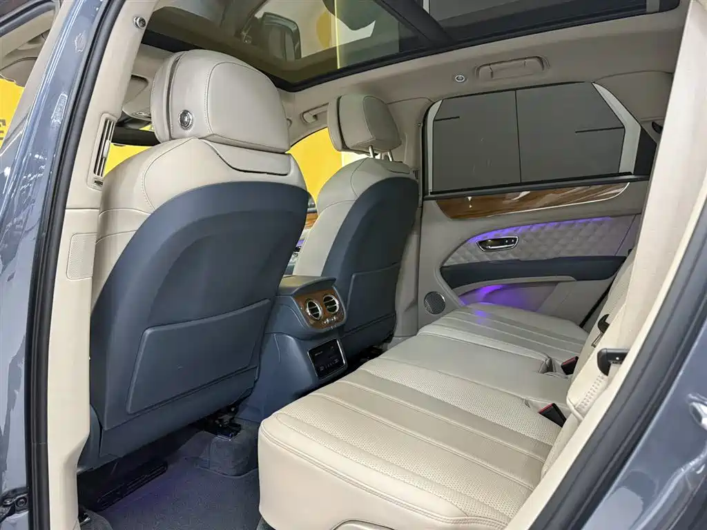 Bentley Bentayga 2021 4.0T V8 2021 - thumbnail 30