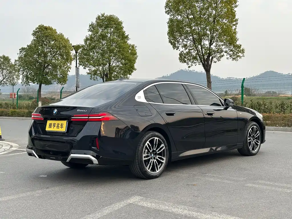BMW BMW 5 Series 2025 525Li M Sport Package 2025 - thumbnail 18