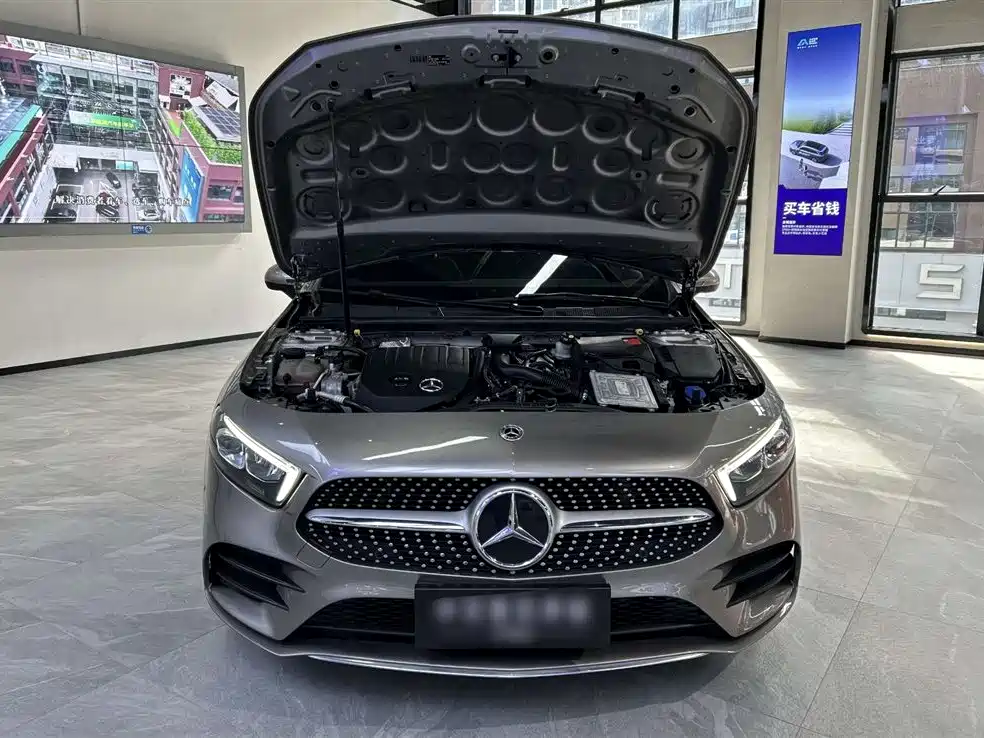 Mercedes-Benz Mercedes-Benz A-Class 2022 Facelift A 200 L Sport Sedan Fashion Edition 2022 - thumbnail 8