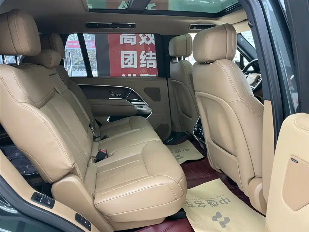 Land Rover Range Rover 2024 3.0 L6 400PS Vogue Long Wheelbase 7-seater 2024 - thumbnail 21