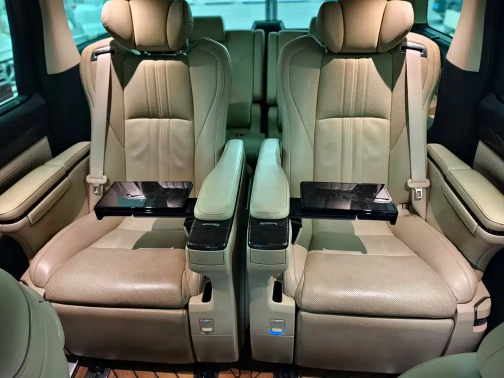 Toyota Alphard 2020 Dual Engine 2.5L HV Luxury Version 2020 - thumbnail 10