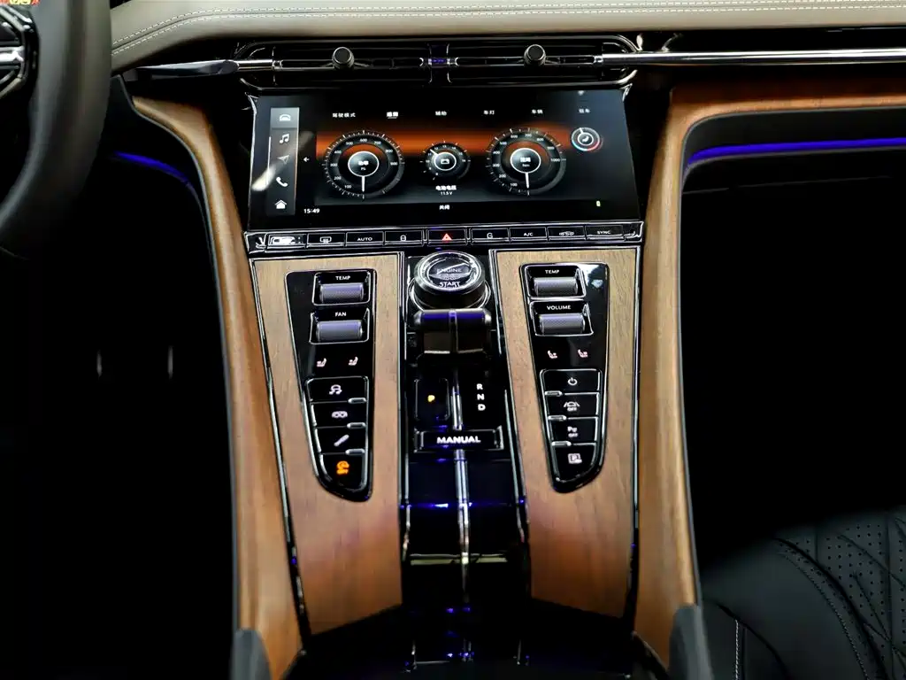 Aston Martin Aston Martin DB12 2025 4.0T V8 Coupe 2026 - thumbnail 10