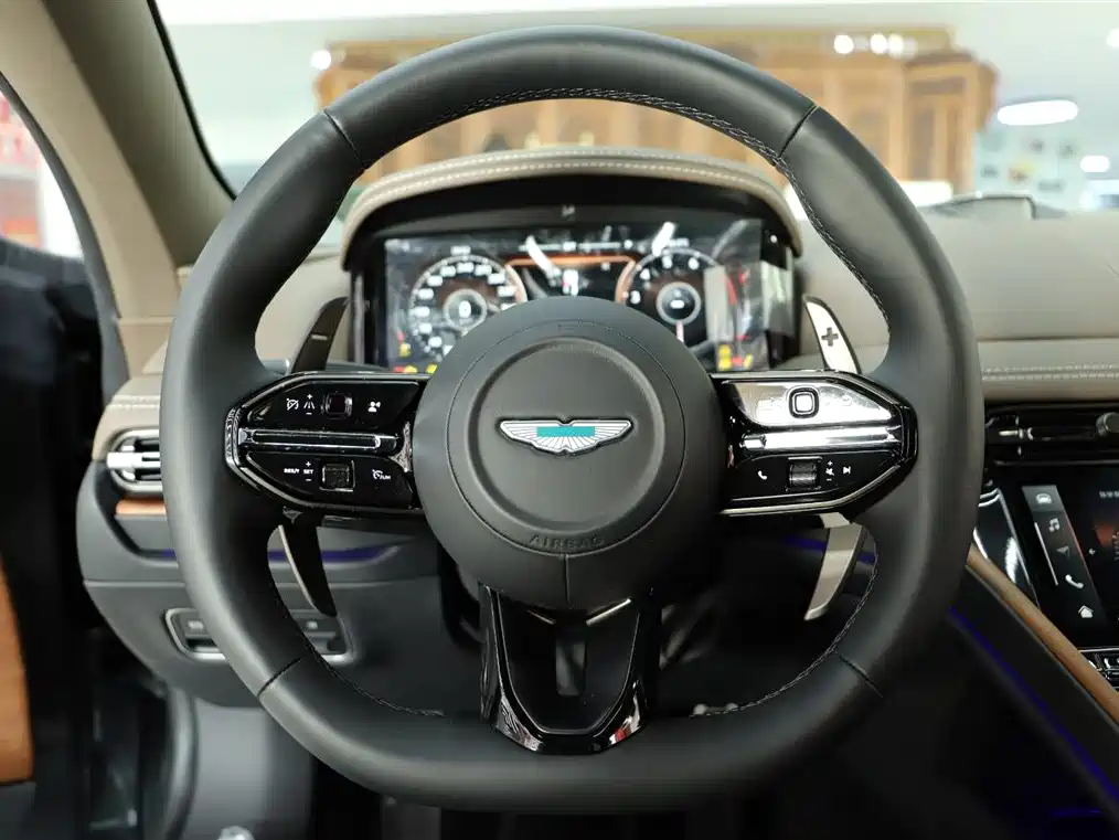 Aston Martin Aston Martin DB12 2025 4.0T V8 Coupe 2026 - thumbnail 12