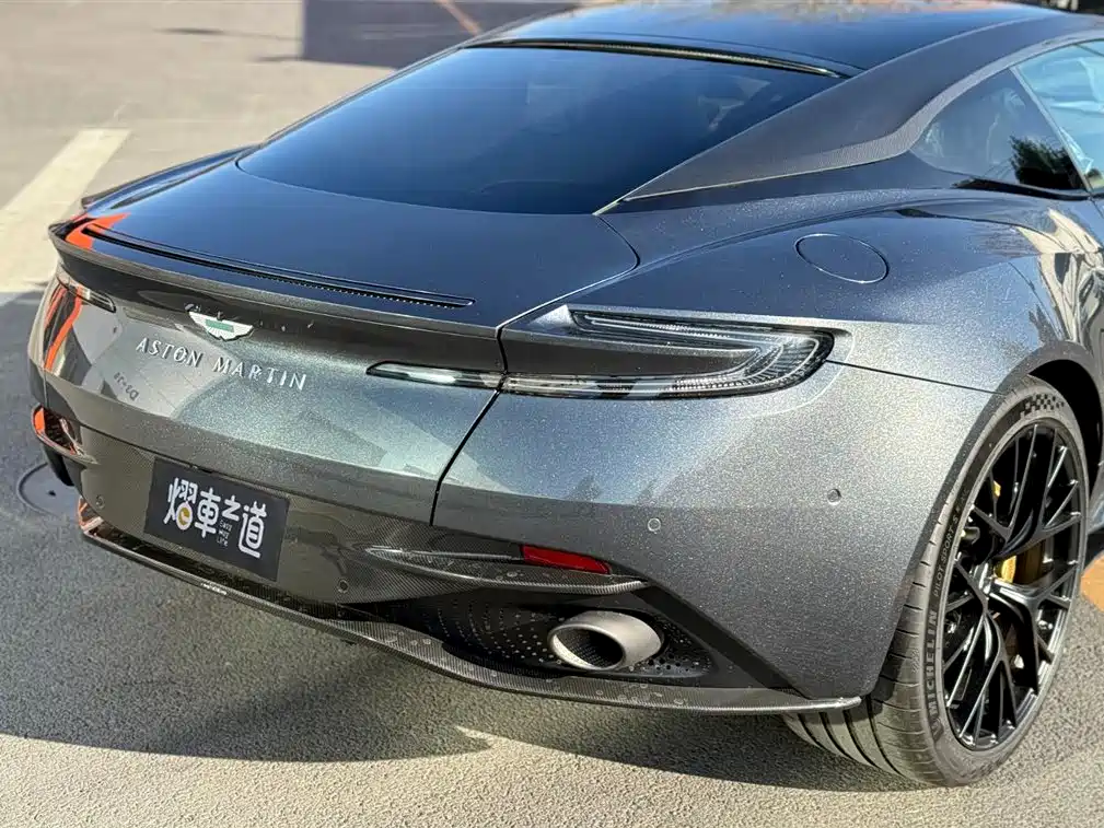 Aston Martin Aston Martin DB12 2025 4.0T V8 Coupe 2026 - thumbnail 28