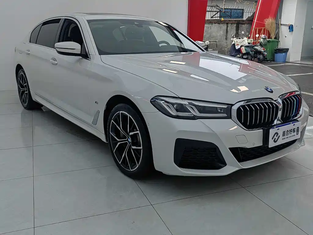 BMW BMW 5 Series 2023 530Li Luxury M Sport Package 2024 - thumbnail 3