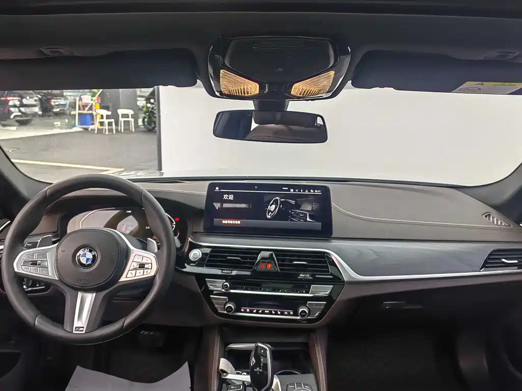 BMW BMW 5 Series 2023 530Li Luxury M Sport Package 2024 - thumbnail 14