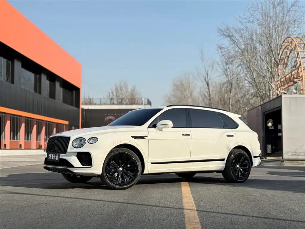 Bentley Bentayga 2023 4.0T V8 Extended Wheelbase 2023