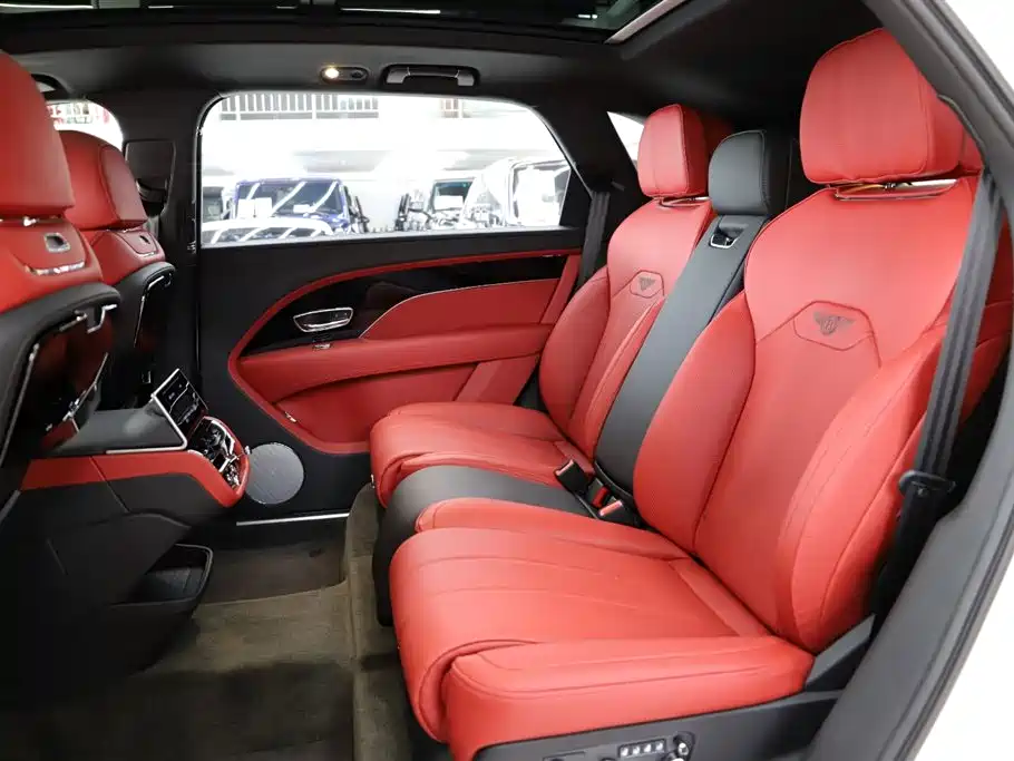 Bentley Bentayga 2023 4.0T V8 Extended Wheelbase 2023 - thumbnail 8