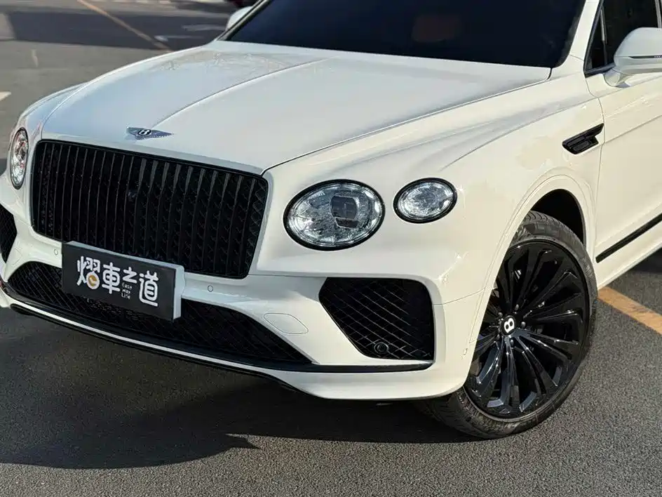 Bentley Bentayga 2023 4.0T V8 Extended Wheelbase 2023 - thumbnail 29