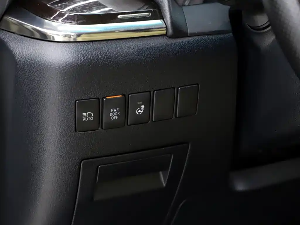 Toyota Toyota Alphard 2015 3.5L Luxury Edition 2016 - thumbnail 20