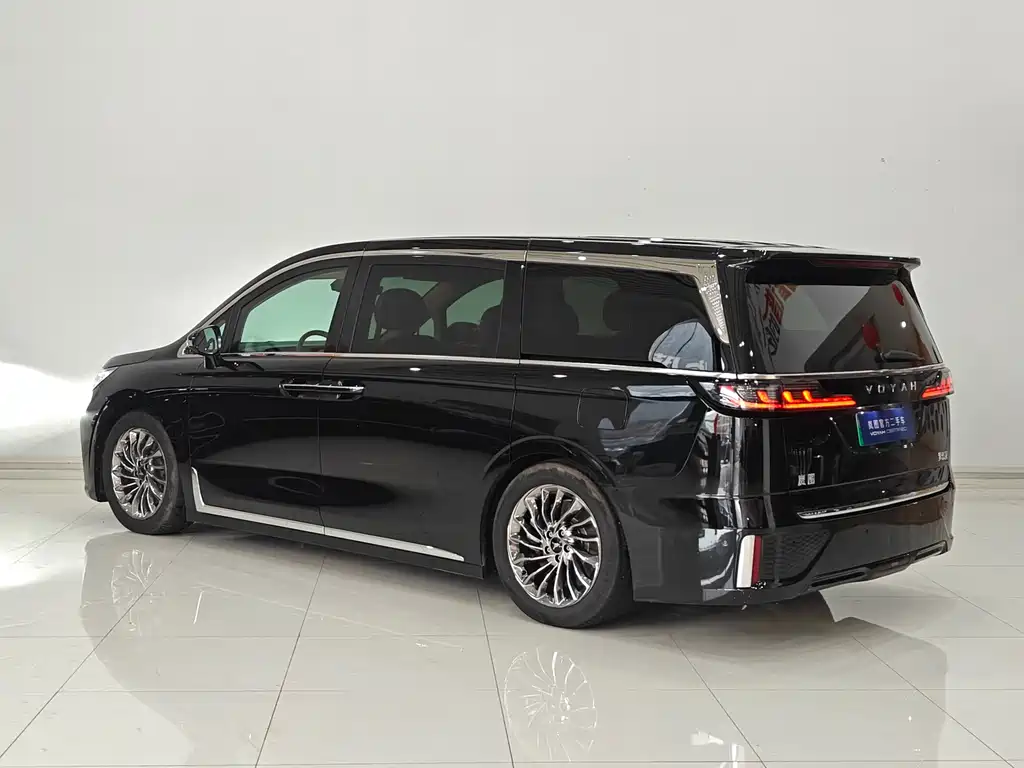 Lantu Automobile Lantu Dreamer 2024 PHEV Ultra-Long Range Flagship Edition 2024 - thumbnail 7