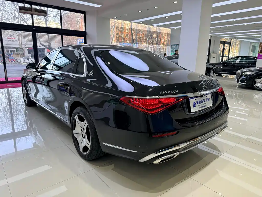 Mercedes-Benz Maybach S-Class 2021 S 480 4MATIC 2021 - thumbnail 4
